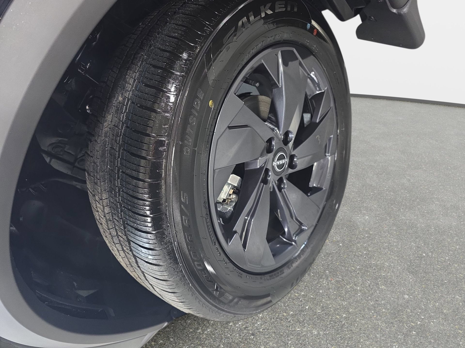 New 2026 Nissan Rogue SV FWD image 31