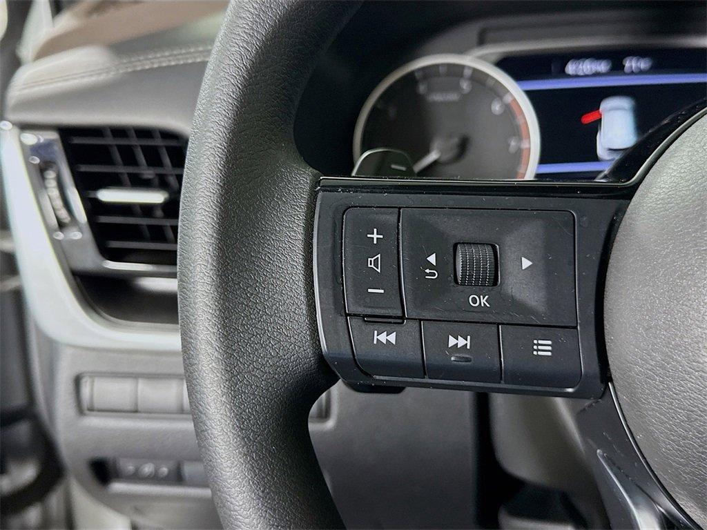 Certified 2022 Nissan Rogue SV image 19