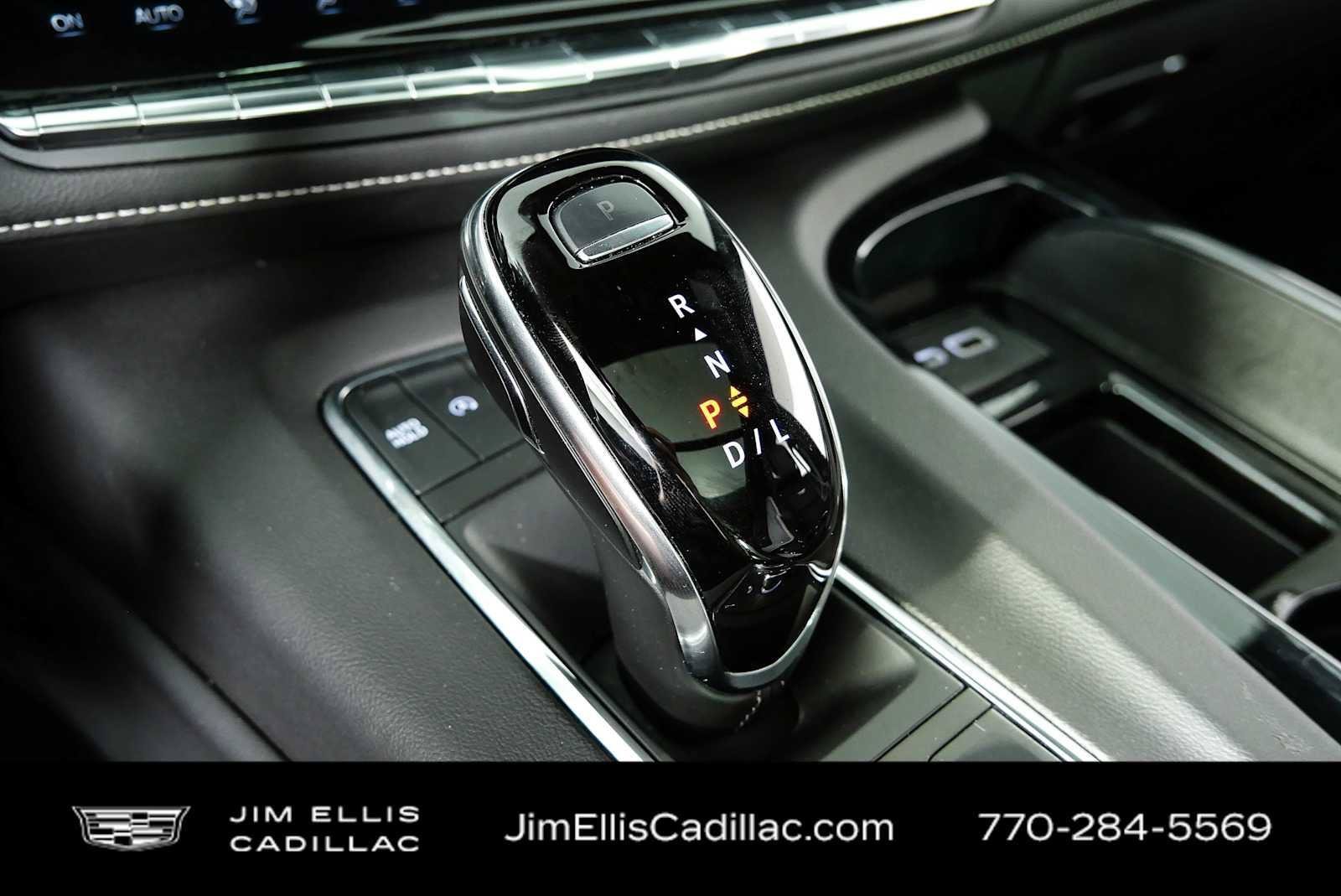 Certified 2024 Cadillac Escalade Sport AWD/4WD image 17