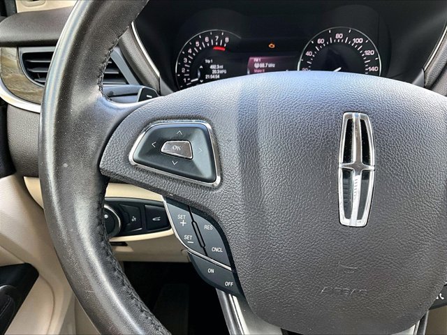 Used 2017 Lincoln MKC Reserve FWD image 18