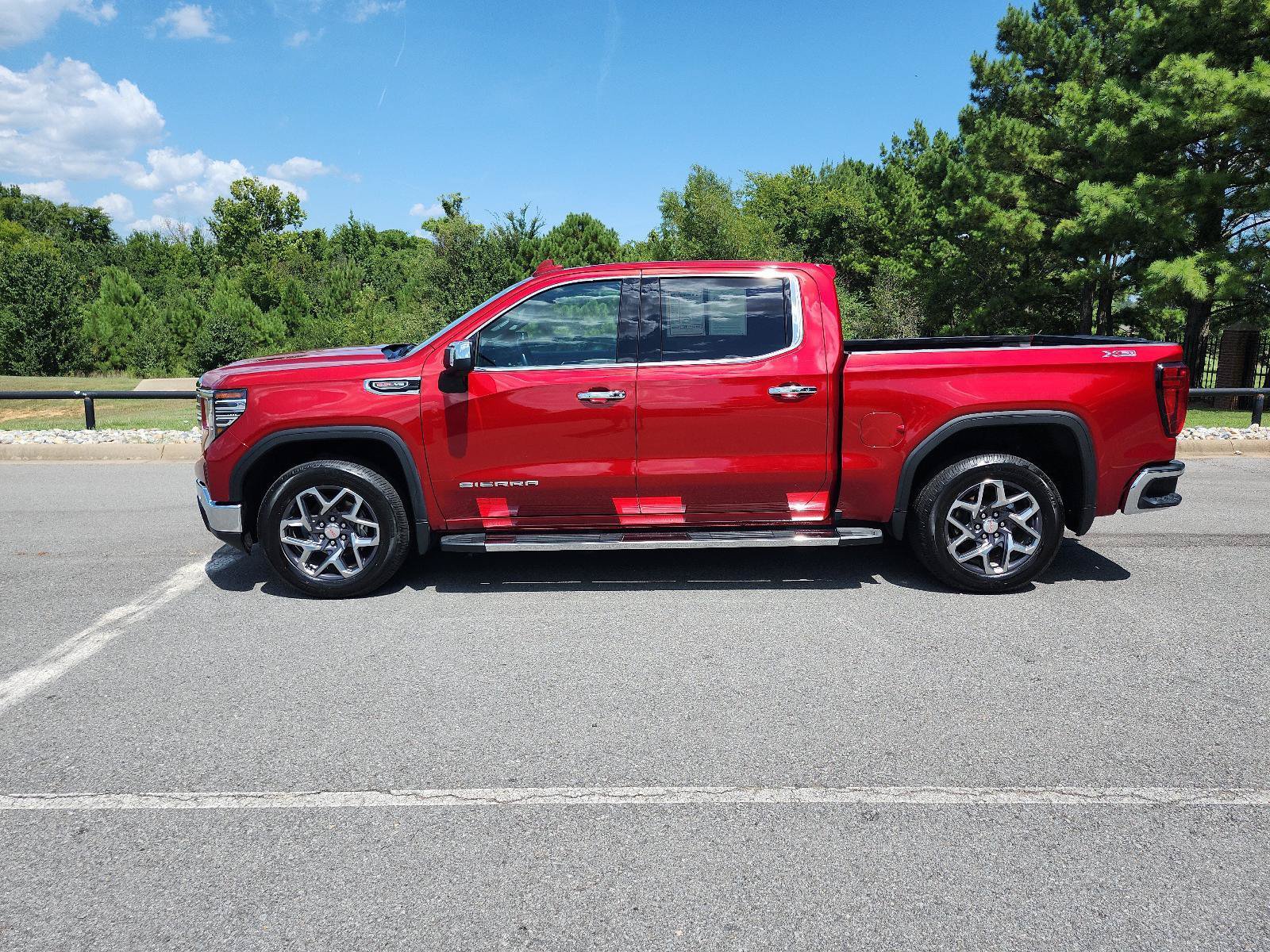 Used 2025 GMC Sierra 1500 SLT w/ SLT Premium Plus Package AWD/4WD image 2