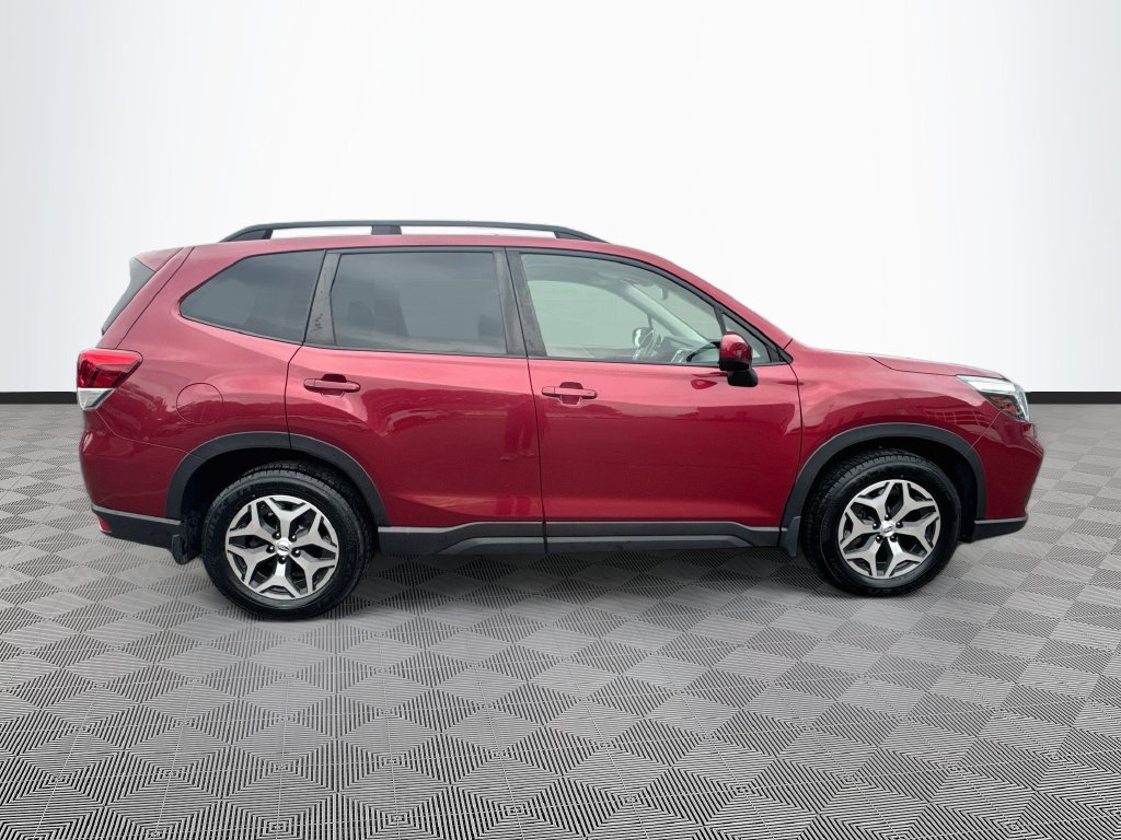 Used 2020 Subaru Forester Premium AWD/4WD image 32