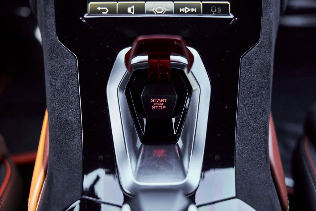 Used 2024 Lamborghini Huracan Tecnica image 66