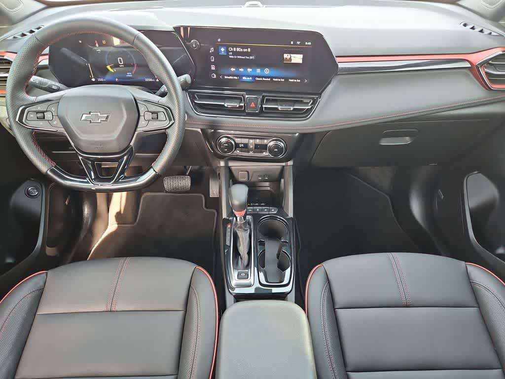 Used 2025 Chevrolet TrailBlazer RS w/ Convenience Package FWD image 16