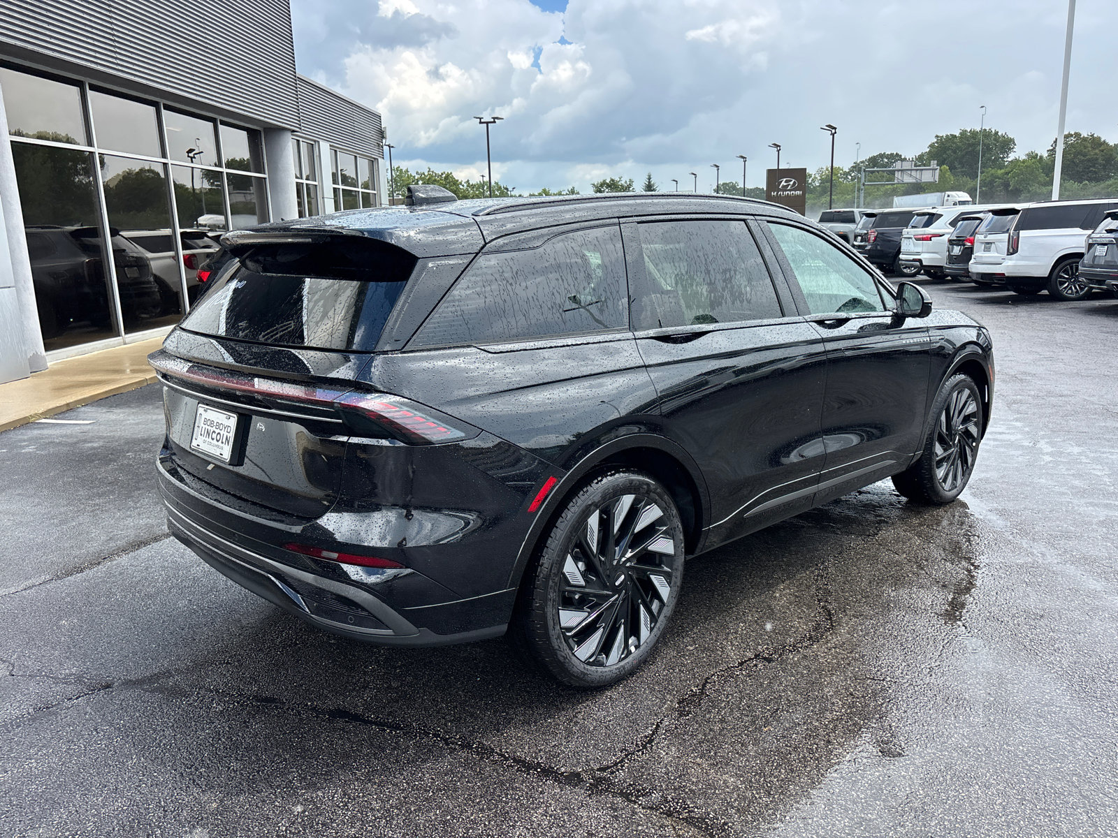 New 2026 Lincoln Nautilus Reserve w/ Jet Appearance Package AWD/4WD image 7