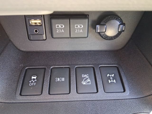Used 2019 Toyota Highlander Limited Platinum AWD/4WD image 29