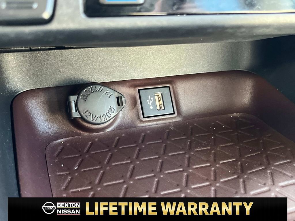 Used 2023 Toyota RAV4 Limited image 42