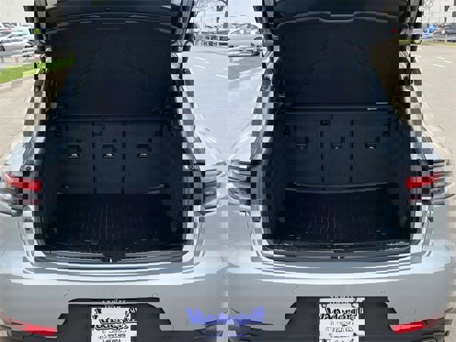 Used 2021 Porsche Macan image 27