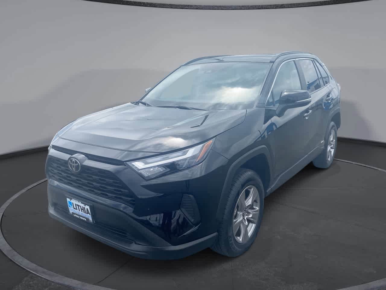 Used 2025 Toyota RAV4 XLE w/ Convenience Package