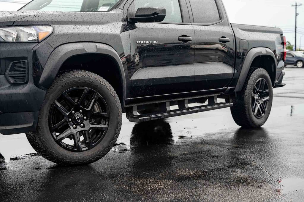 Certified 2024 Chevrolet Colorado Trail Boss w/ Technology Package AWD/4WD image 6