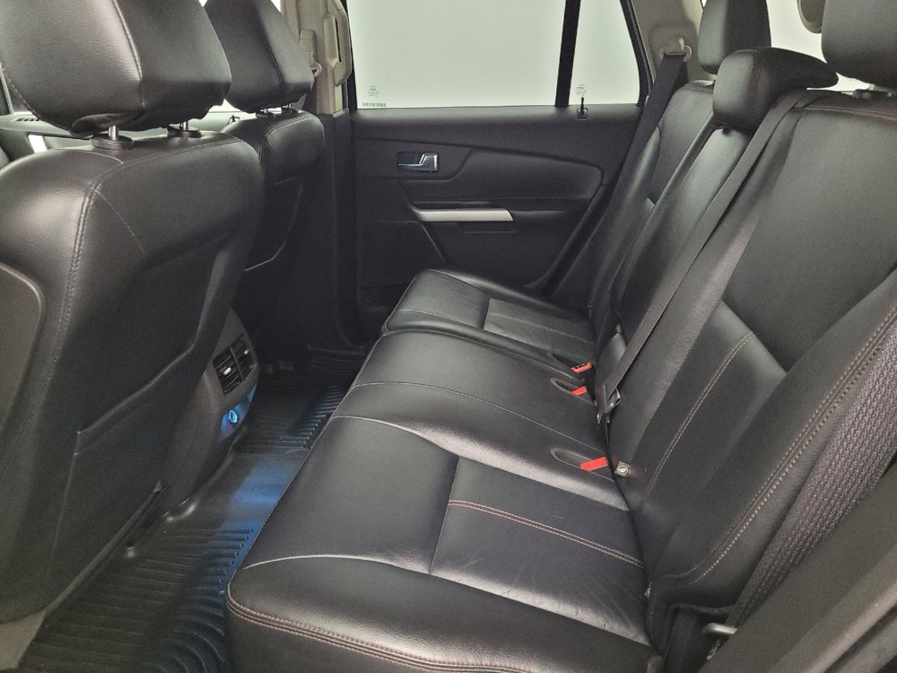 Used 2014 Ford Edge Limited w/ Equipment Group 301A FWD image 18