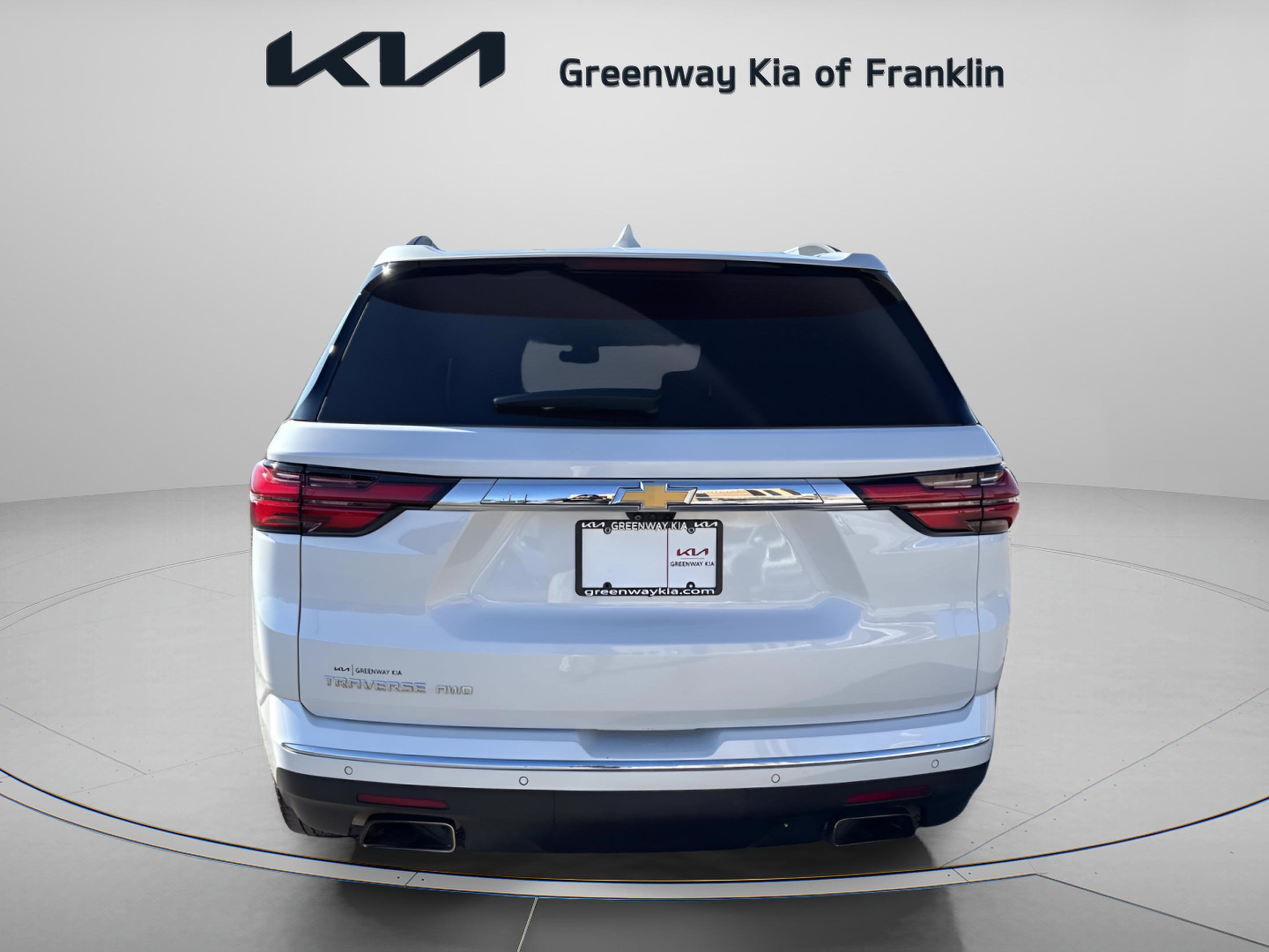 Used 2023 Chevrolet Traverse High Country w/ LPO, Cargo Package image 6