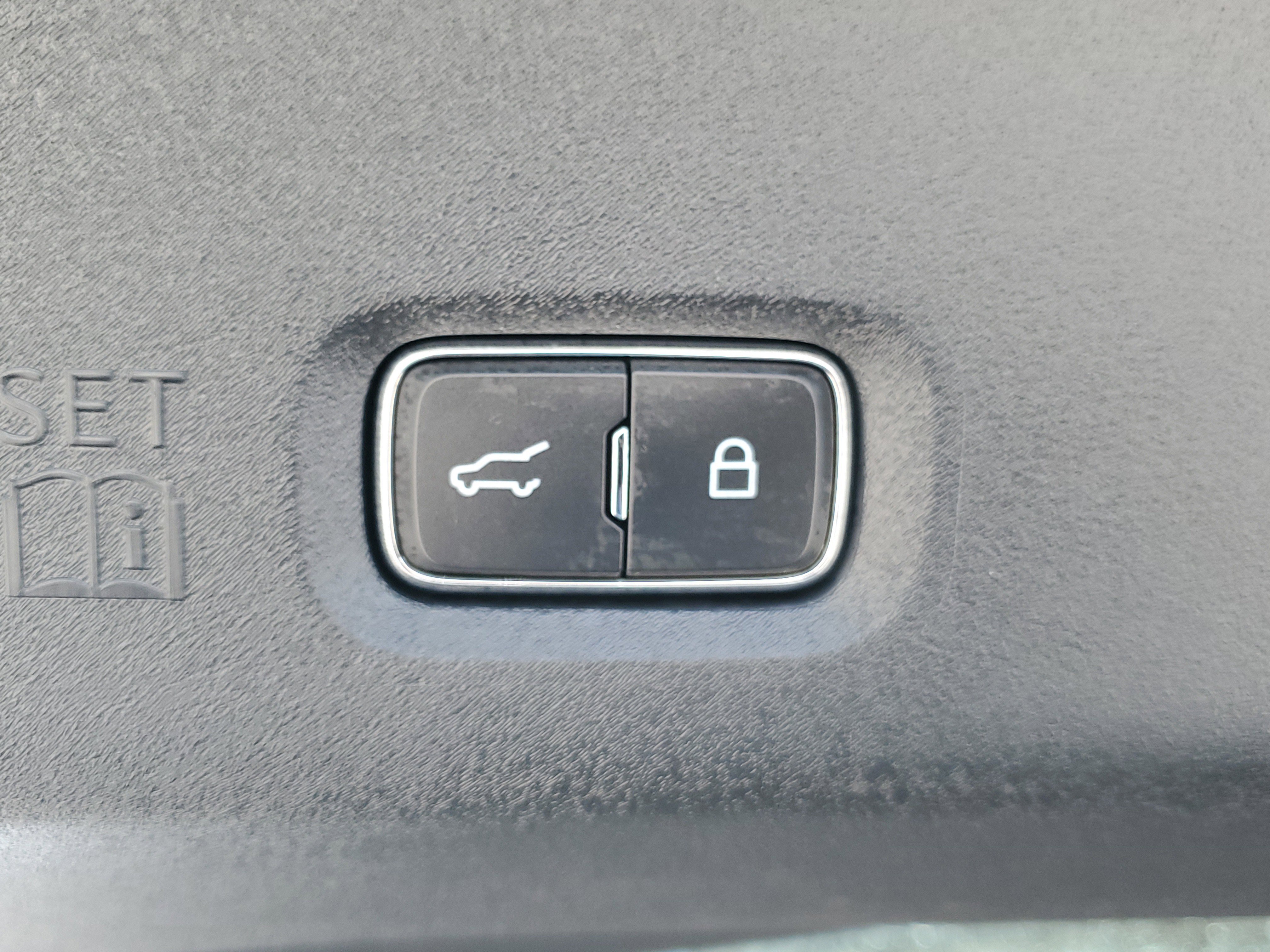 Certified 2025 Ford Expedition Active image 11