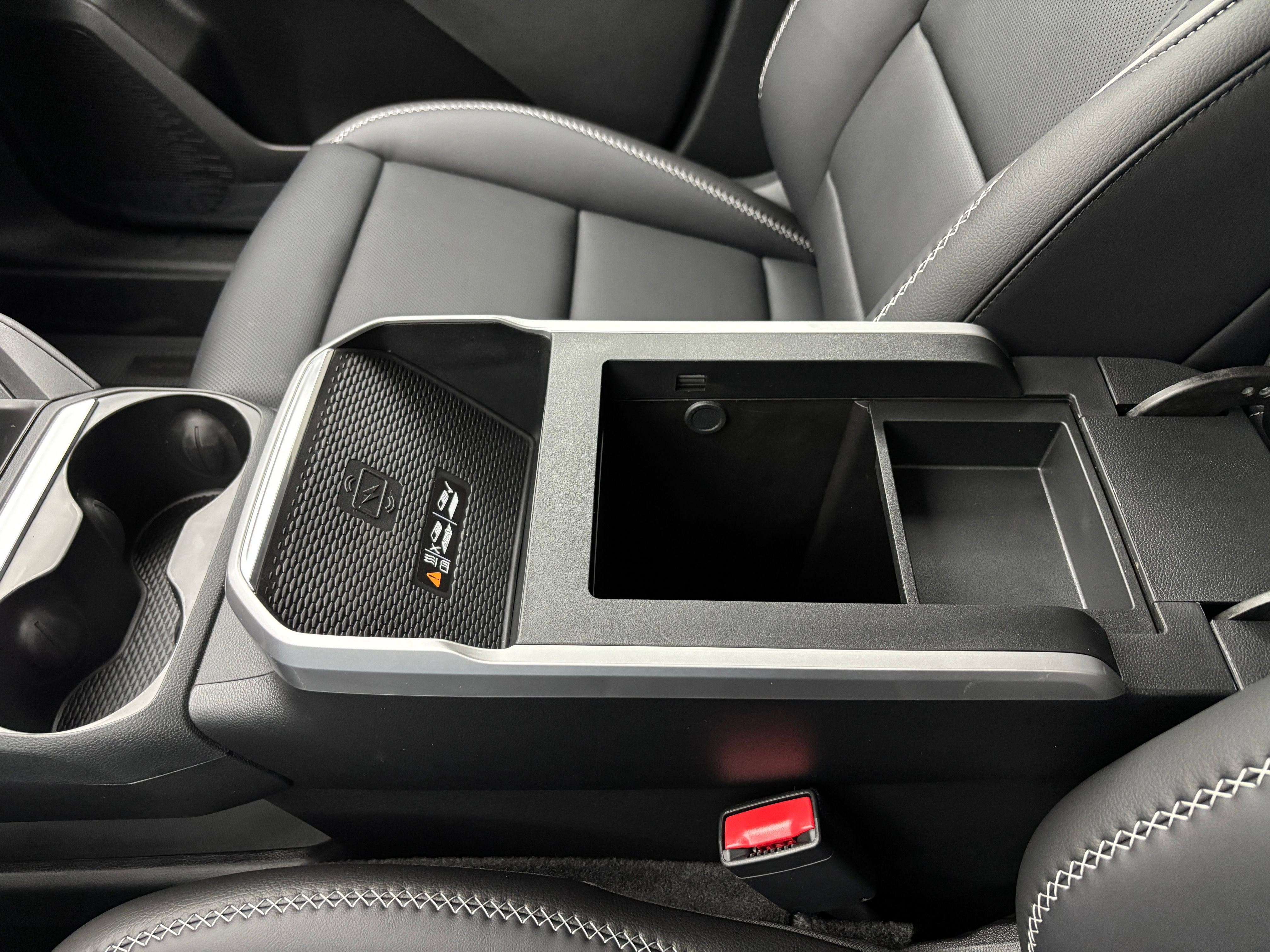 New 2027 GMC Terrain Denali w/ LPO, Floor Liner Package AWD/4WD image 31