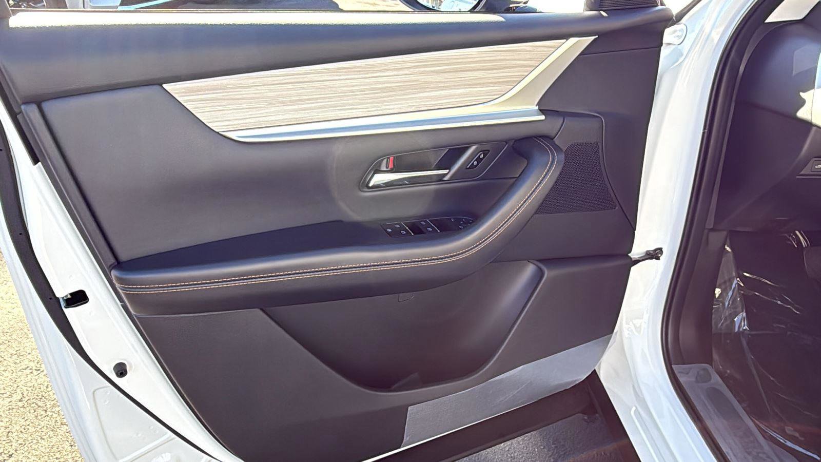 New 2026 MAZDA CX-90 Plug-In Hybrid w/ Preferred image 6