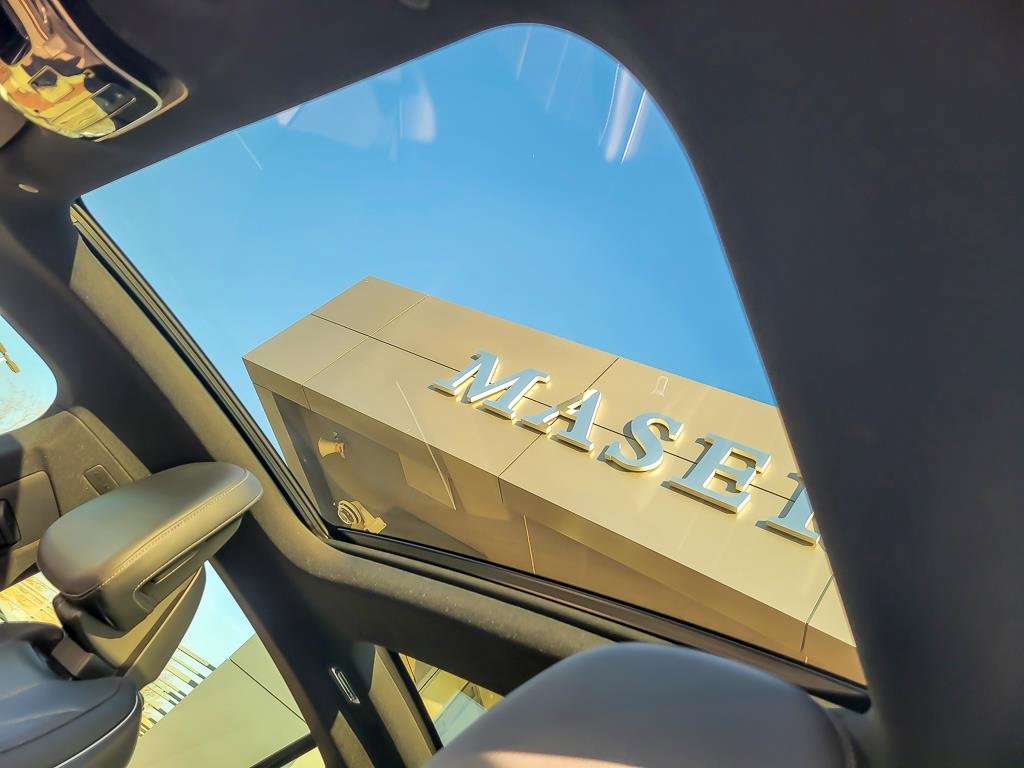 Used 2023 Mercedes-Benz EQE 350+ 4MATIC Sedan w/ Exclusive Trim Package image 10