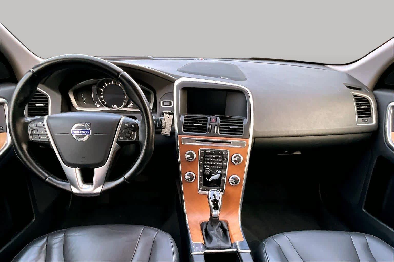 Used 2017 Volvo XC60 T5 Inscription w/ Advanced Package AWD/4WD image 16