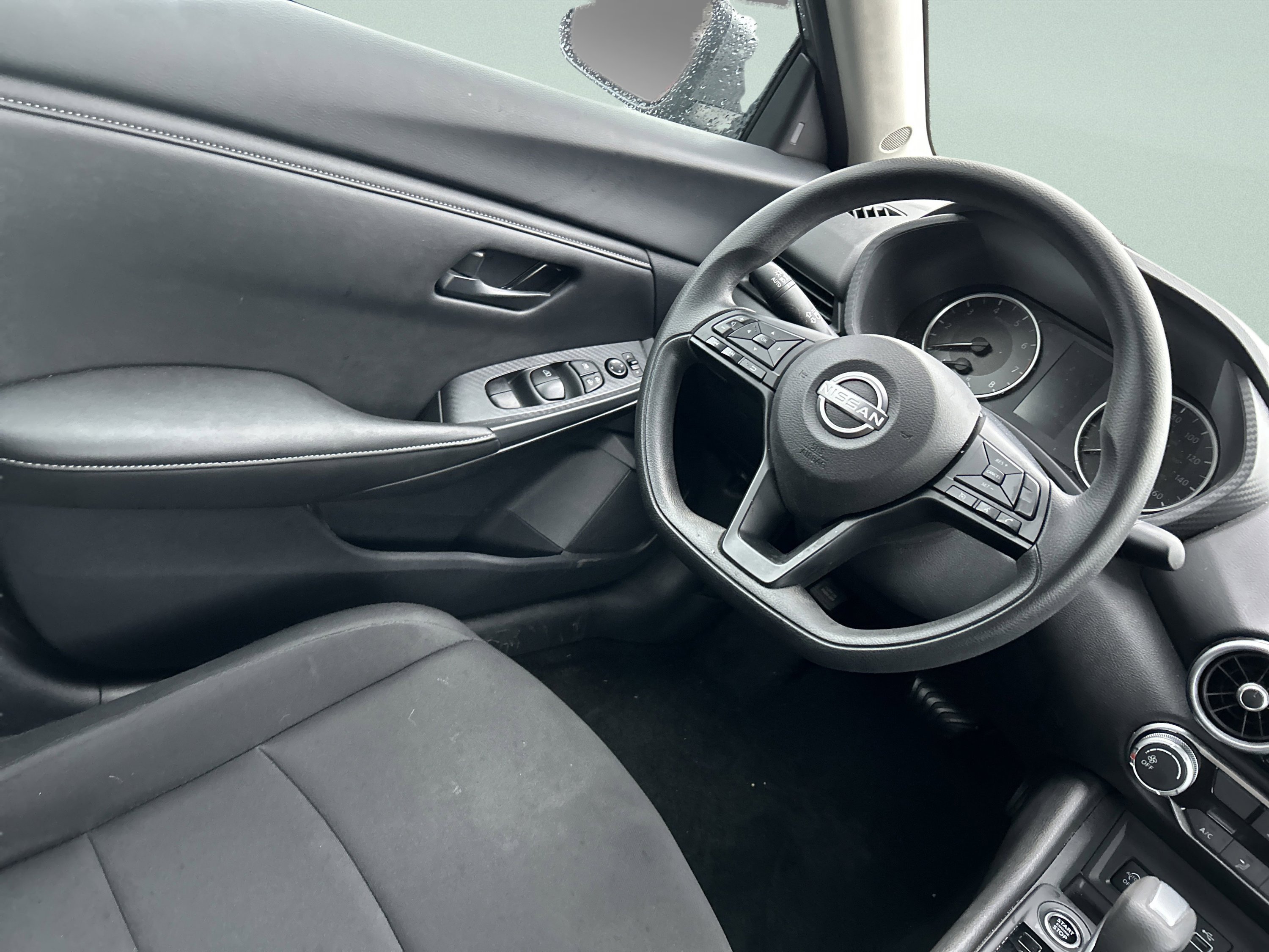 Used 2025 Nissan Sentra S image 19