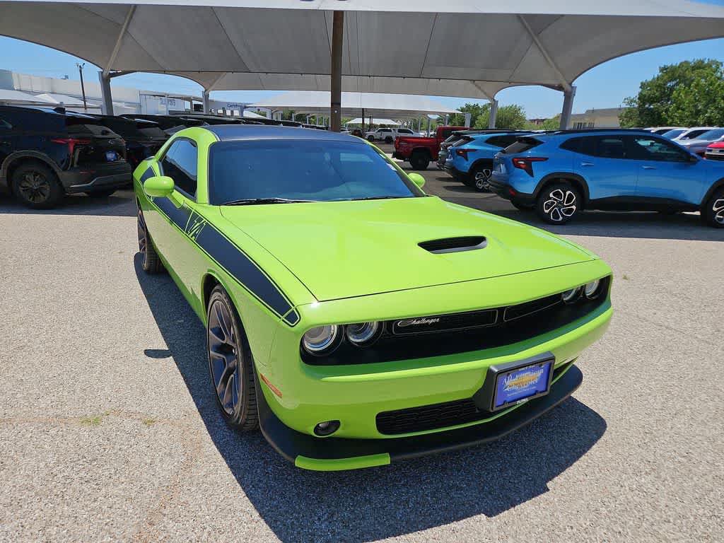 Used 2023 Dodge Challenger R/T w/ T/A Package RWD image 2
