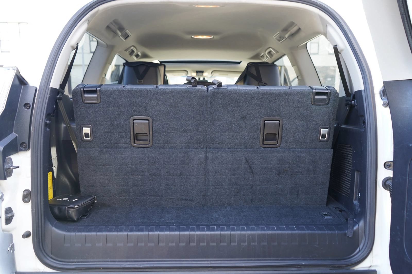 Used 2015 Lexus GX 460 AWD/4WD image 25