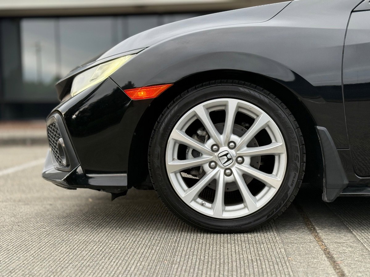 Used 2018 Honda Civic Sport image 14