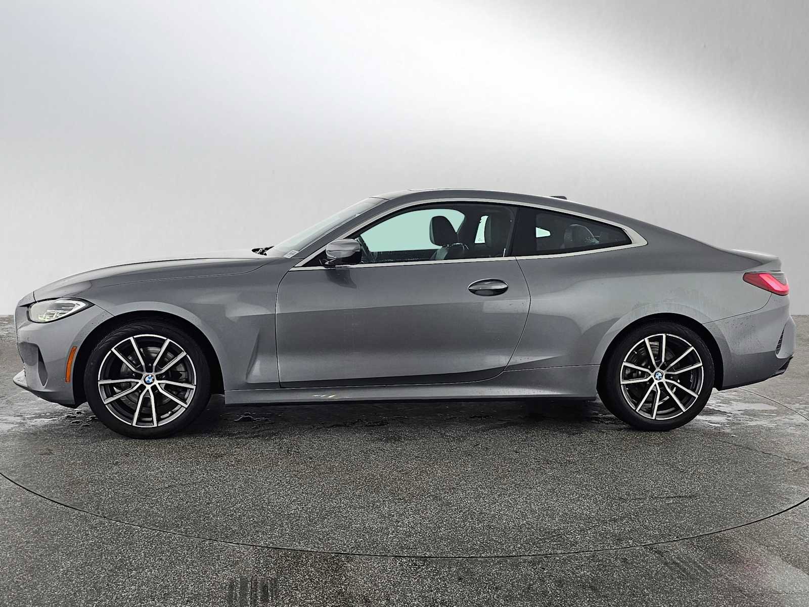 Used 2024 BMW 430i xDrive Coupe w/ Premium Package image 11