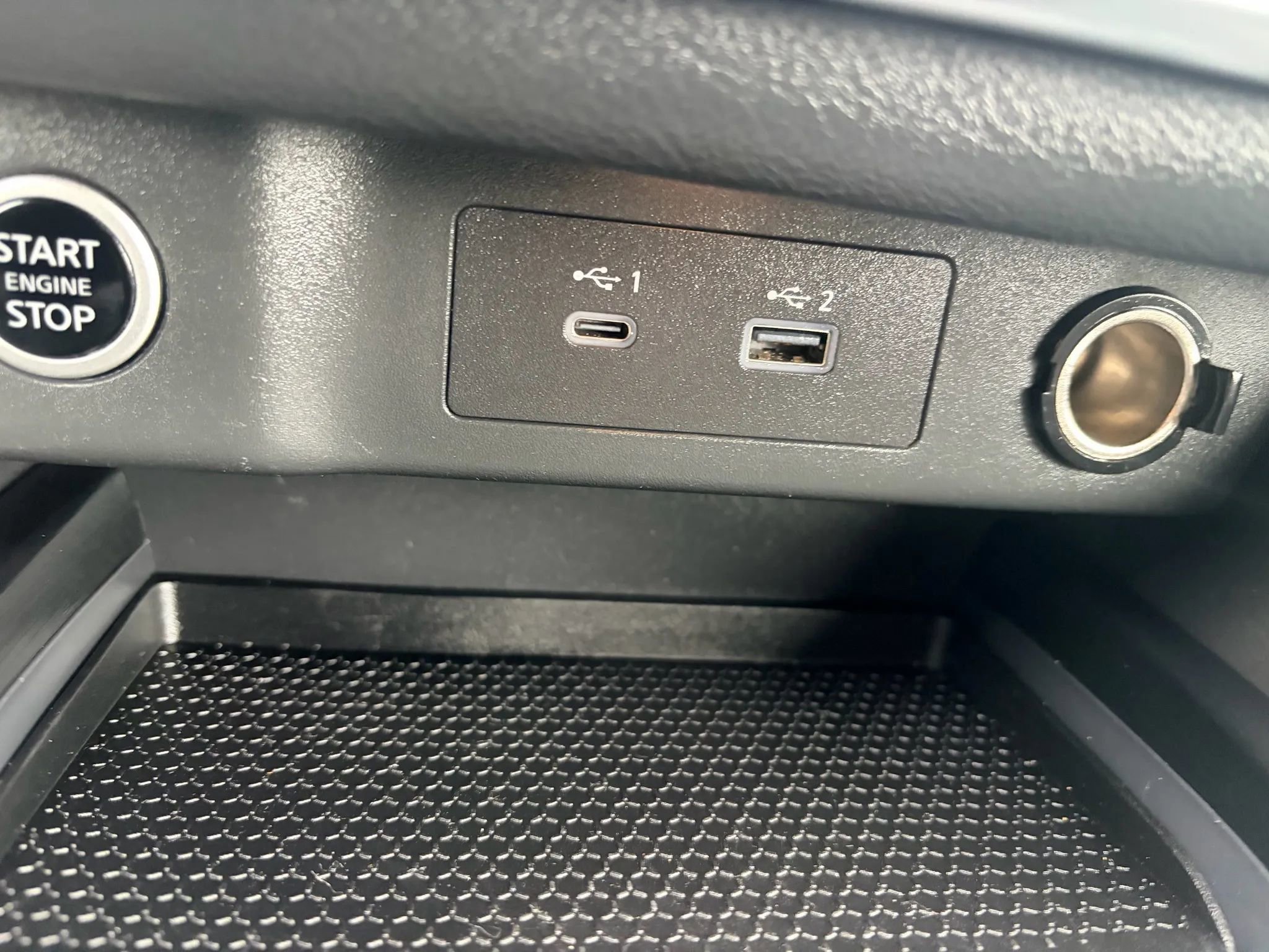 Used 2021 Nissan Rogue SV image 23