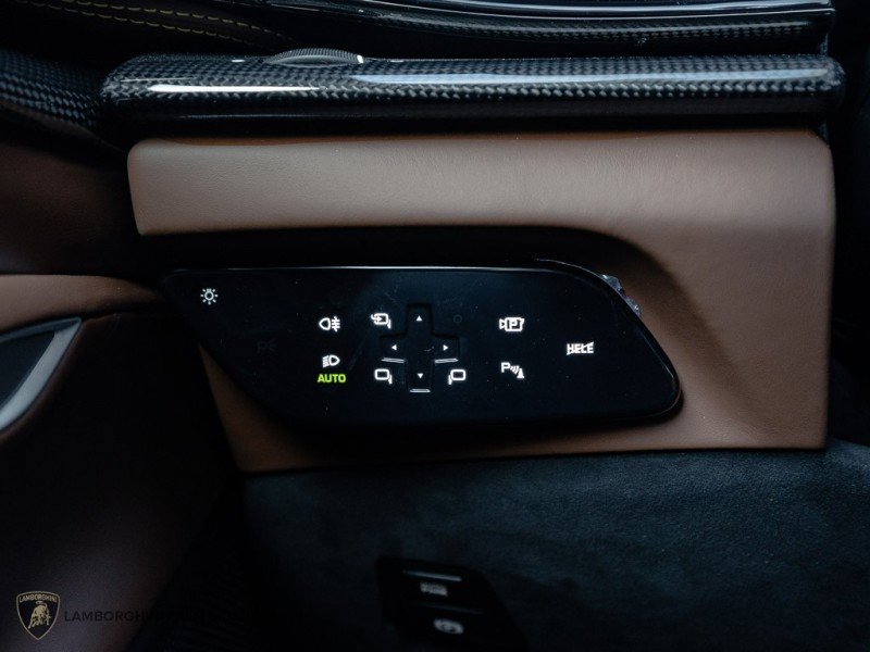 Used 2026 Ferrari Purosangue image 20