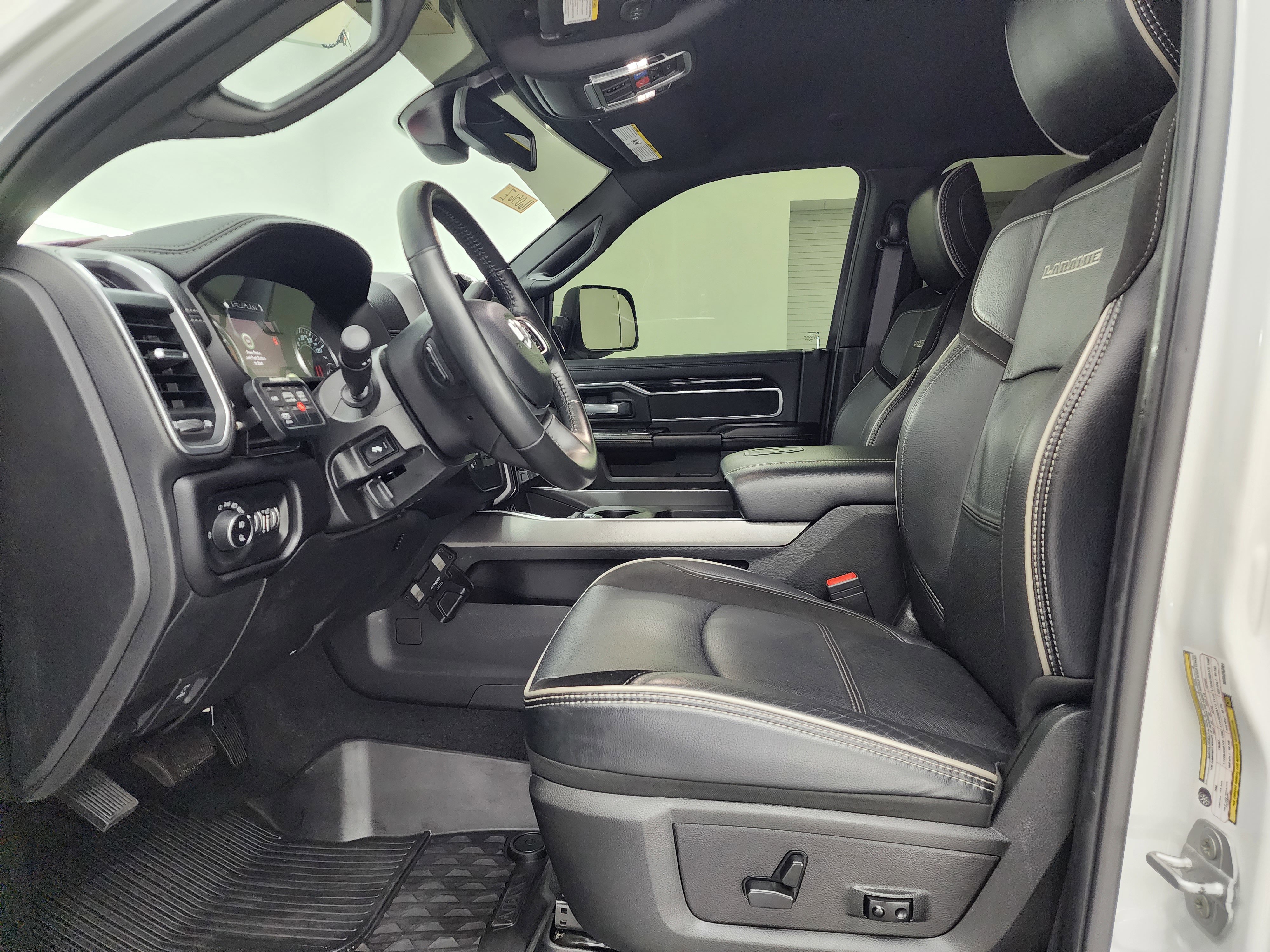 Used 2021 RAM 3500 Laramie w/ Night Edition image 8