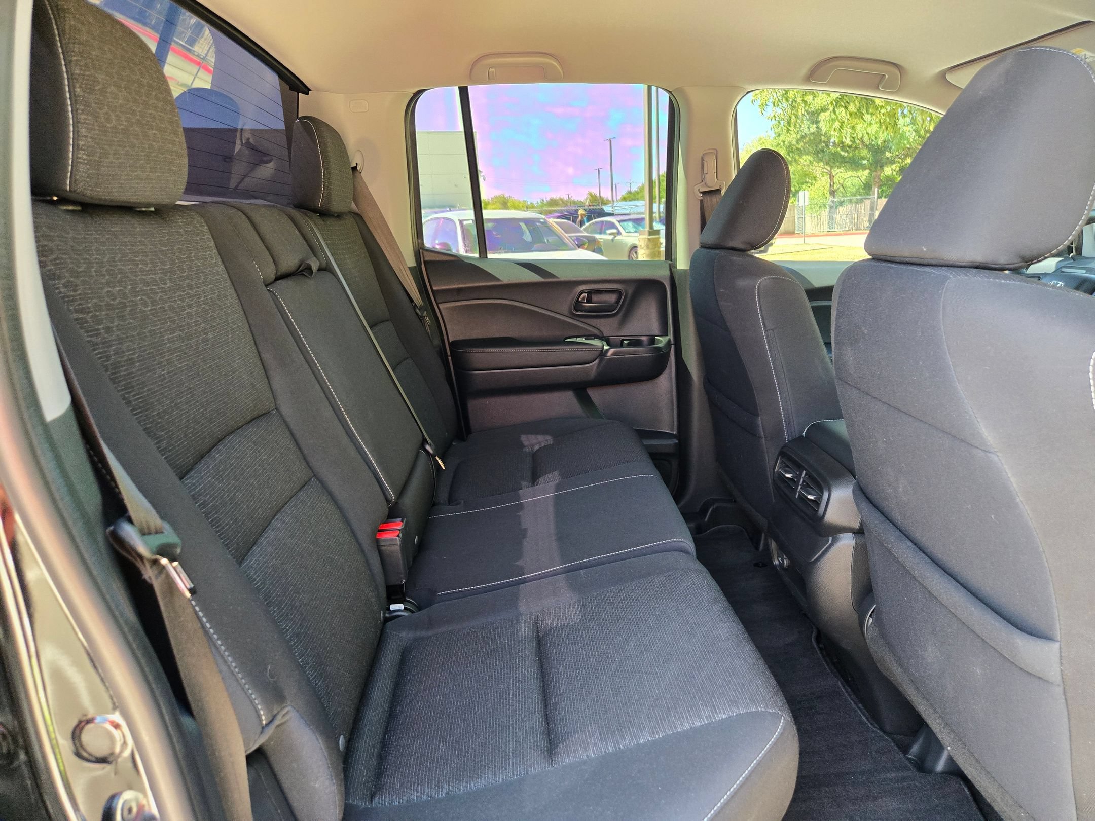Used 2025 Honda Ridgeline Sport image 25