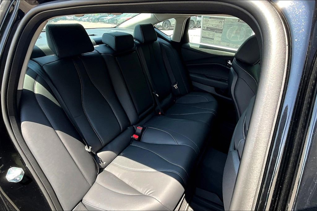 New 2025 Acura TLX w/ Technology Package FWD image 15