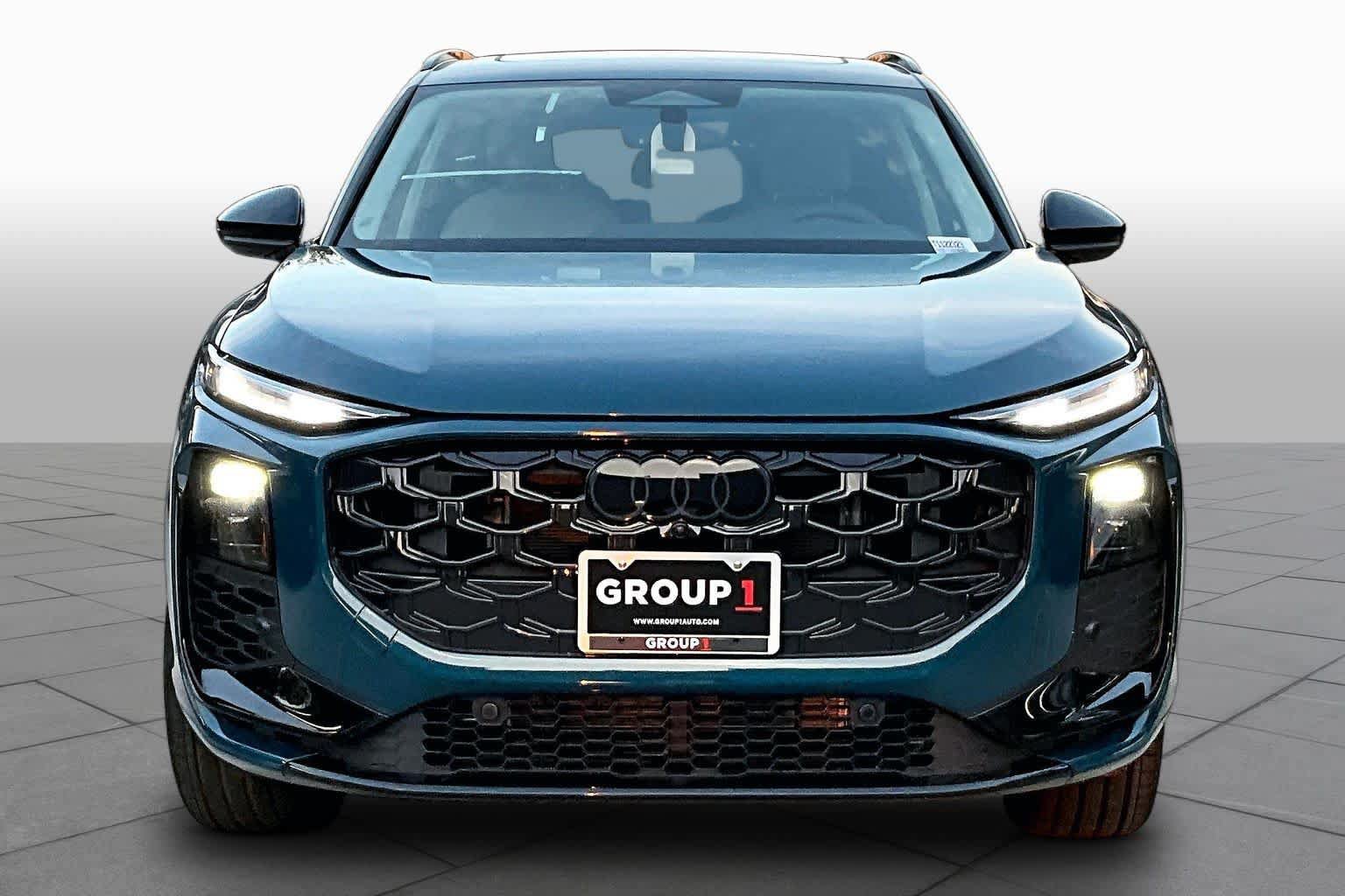 New 2026 Audi Q3 quattro 2.0T AWD/4WD image 3