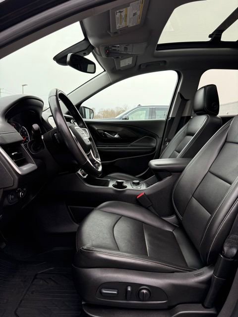 Used 2022 GMC Terrain SLT w/ Infotainment Package II image 15