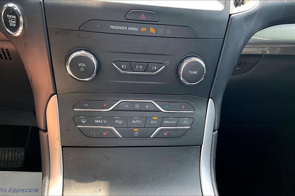 Used 2019 Ford Edge SEL w/ Equipment Group 201A AWD/4WD image 30