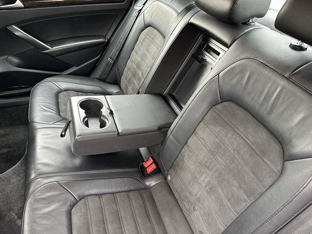 Used 2015 Volkswagen Passat 1.8T SEL Premium FWD image 49