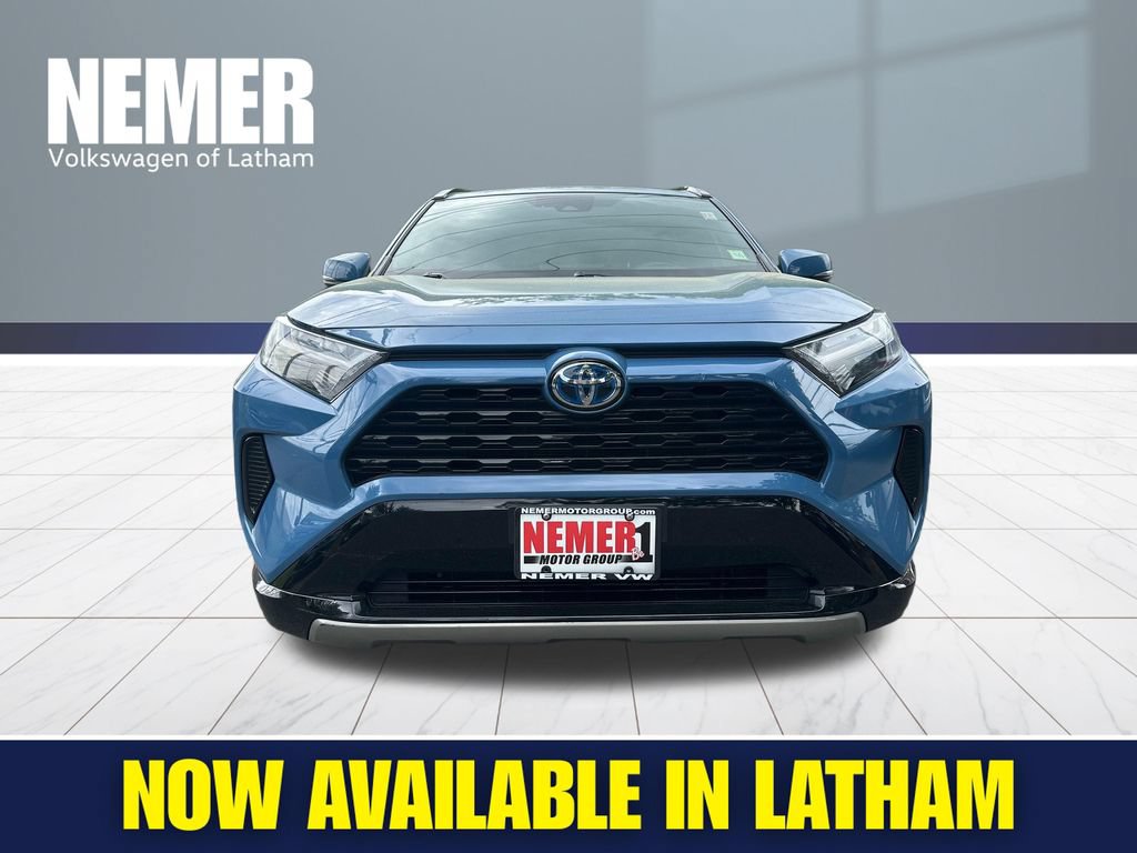 Used 2022 Toyota RAV4 SE w/ Convenience Package AWD/4WD image 5