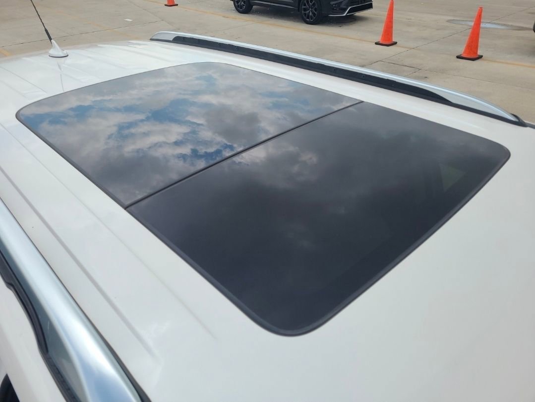 Used 2018 Ford Explorer Platinum AWD/4WD image 10