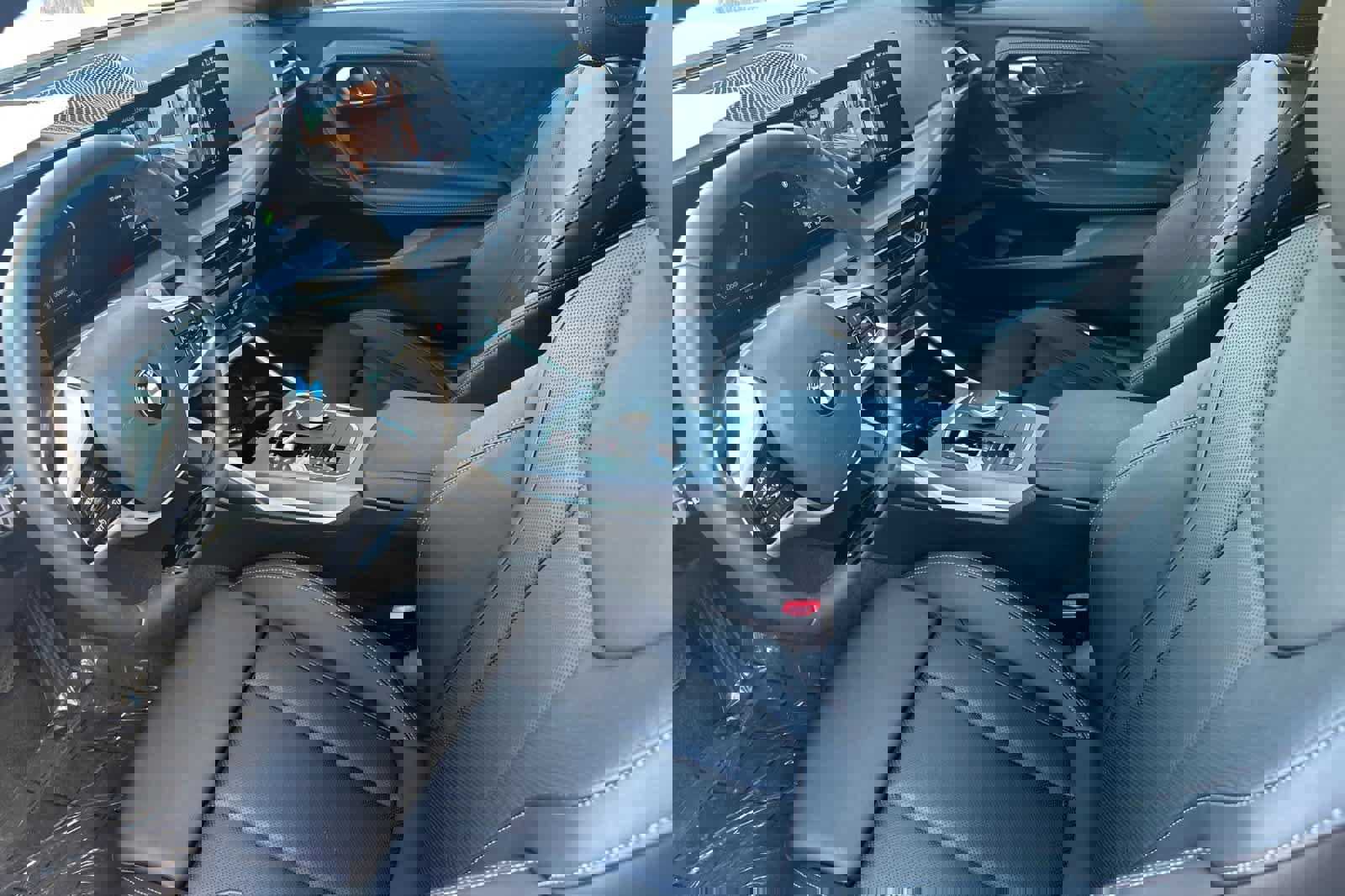 Used 2025 BMW 230i 230i w/ Convenience Package image 11