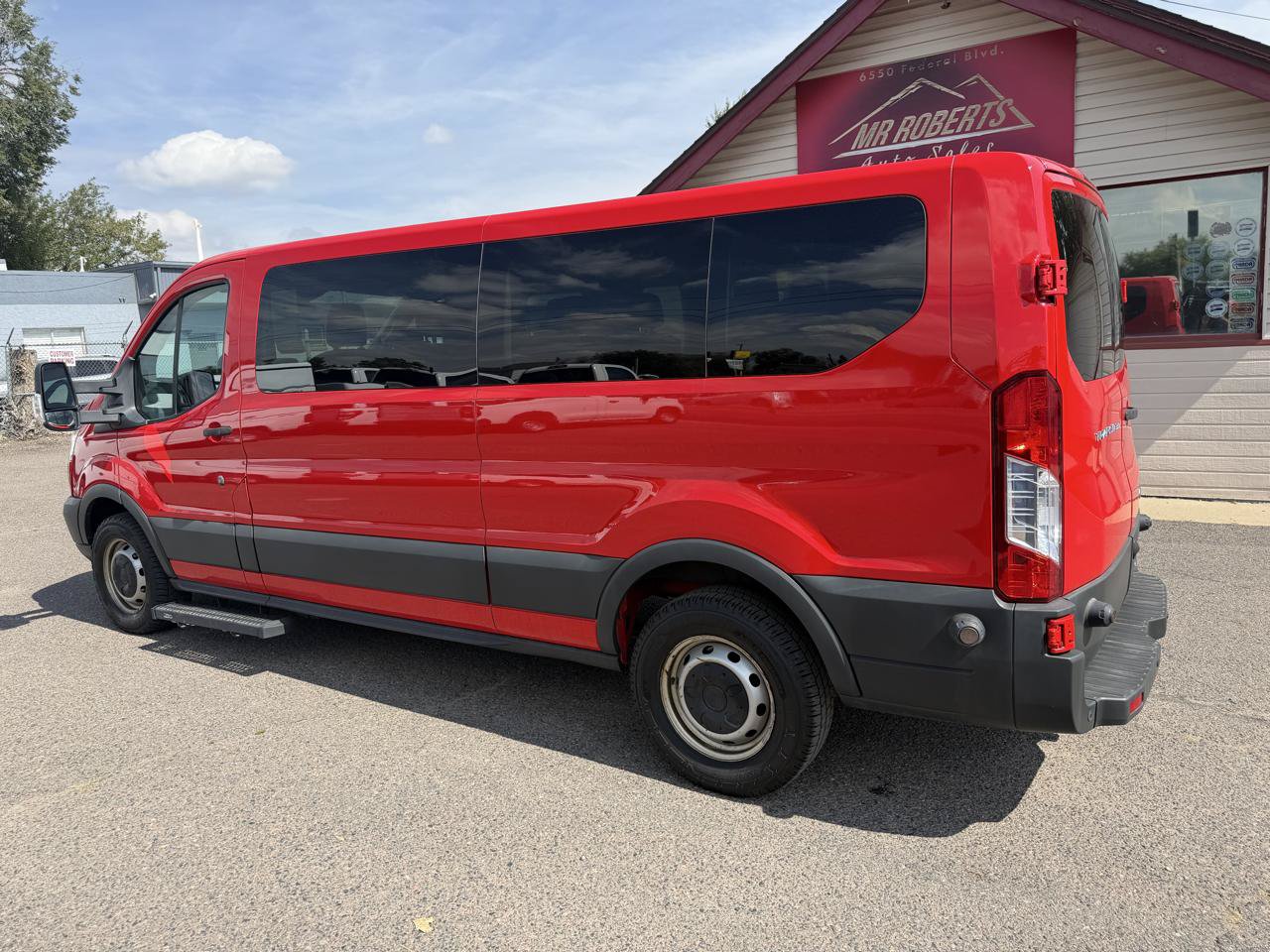 Used 2017 Ford Transit 350 XL RWD image 3
