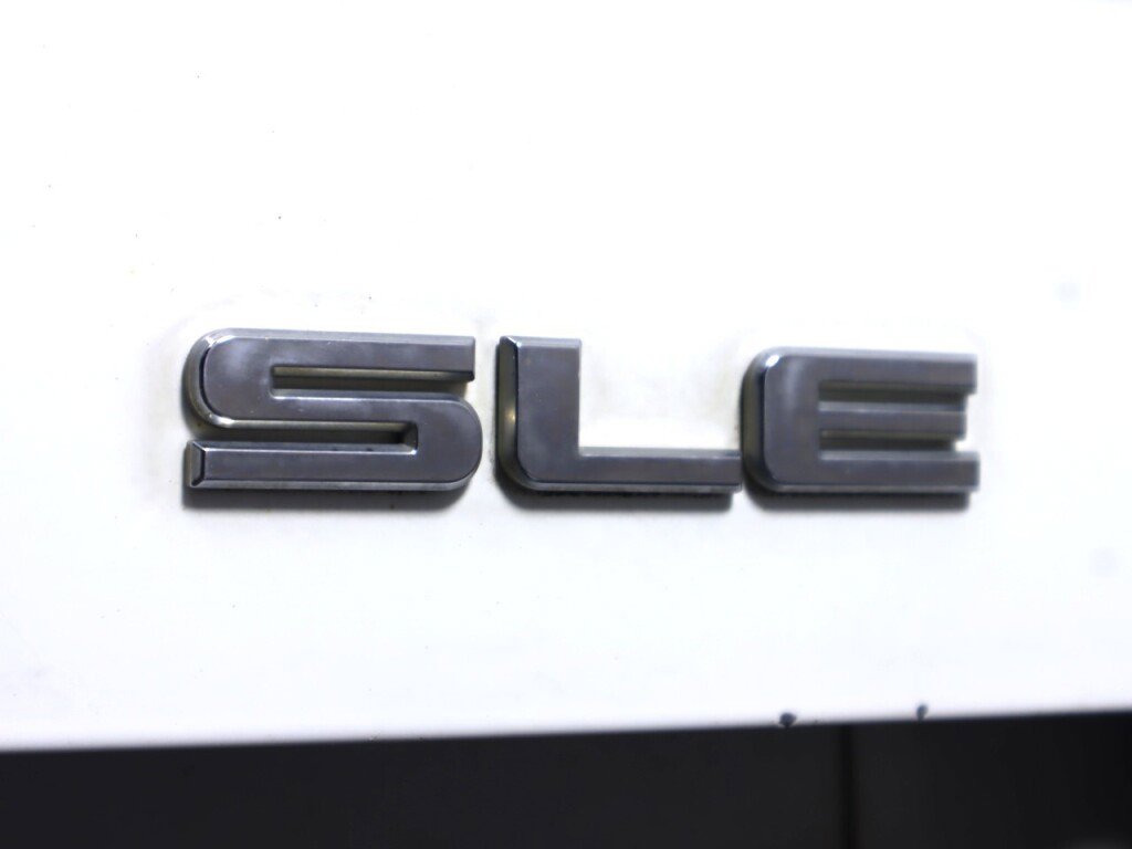 Used 2017 GMC Sierra 1500 SLE AWD/4WD image 32