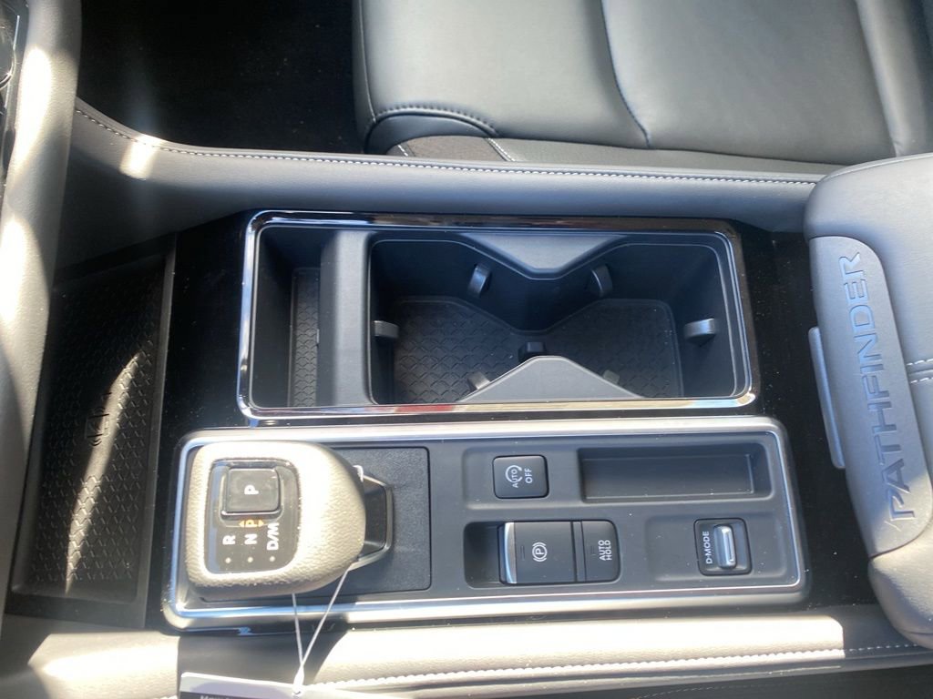 New 2025 Nissan Pathfinder SL image 26