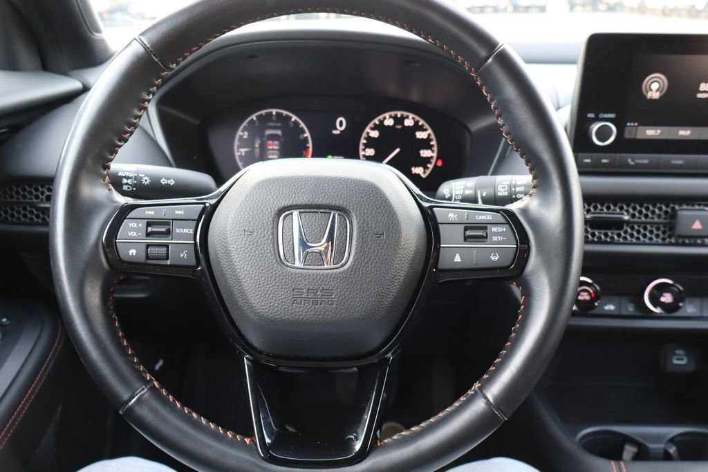 Used 2025 Honda HR-V Sport image 6