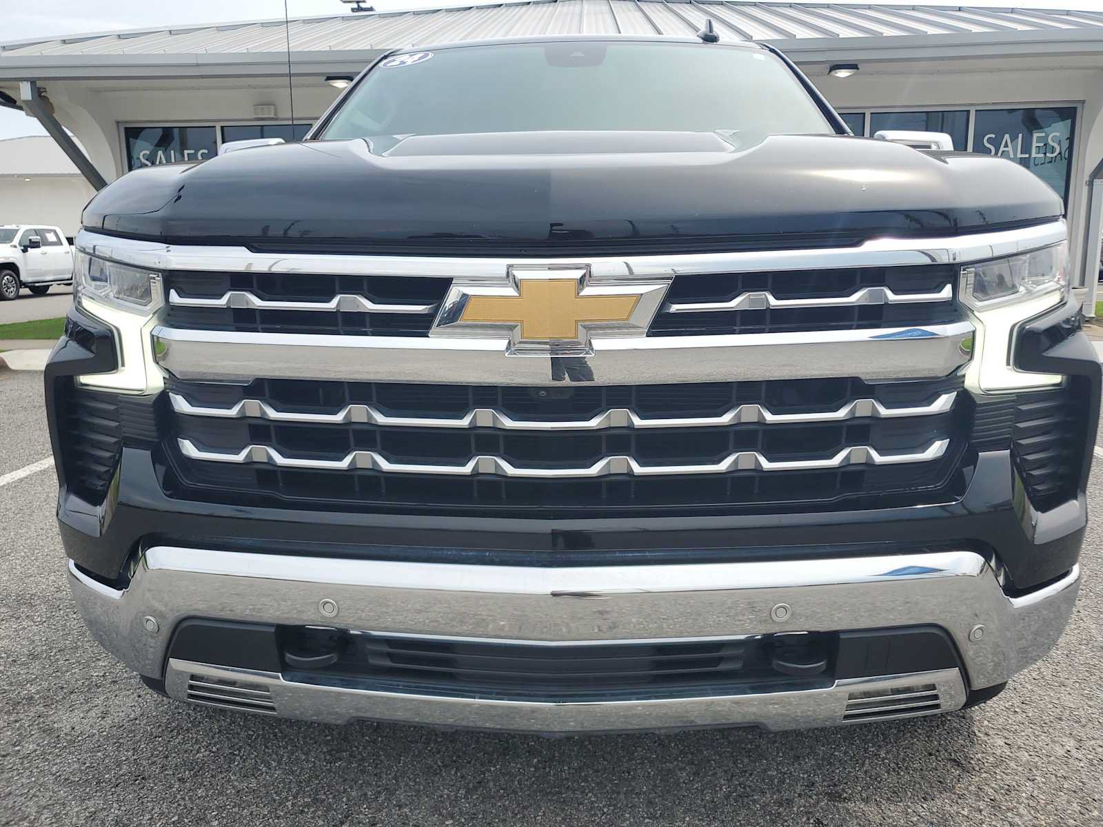 Used 2024 Chevrolet Silverado 1500 LTZ w/ LTZ Convenience Package II RWD image 11