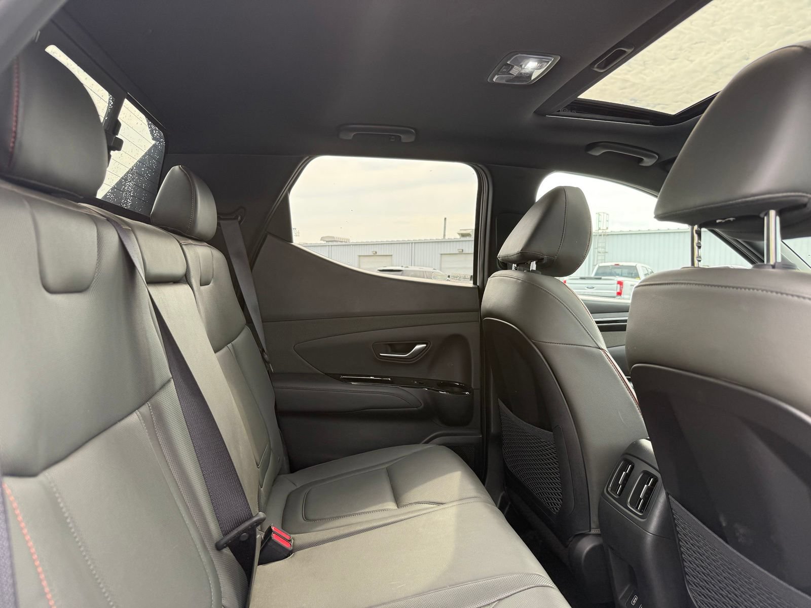 Used 2022 Hyundai Santa Cruz Limited AWD/4WD image 16