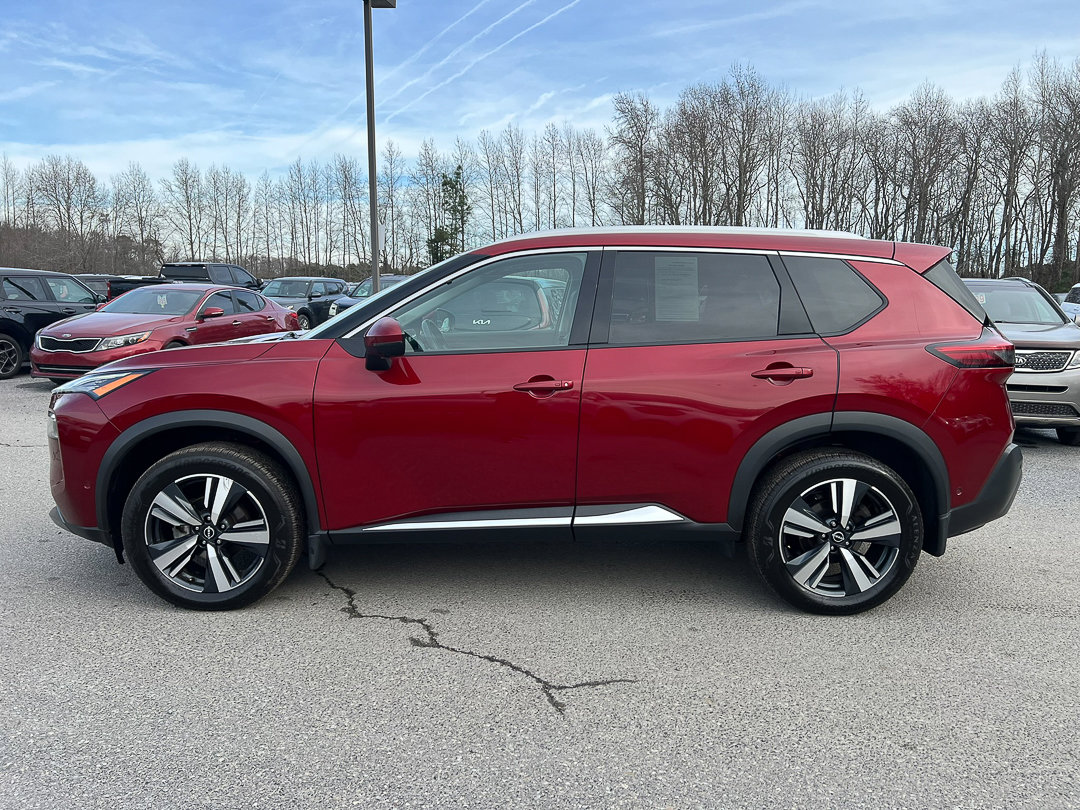 Used 2023 Nissan Rogue SL w/ SL Premium Package image 2