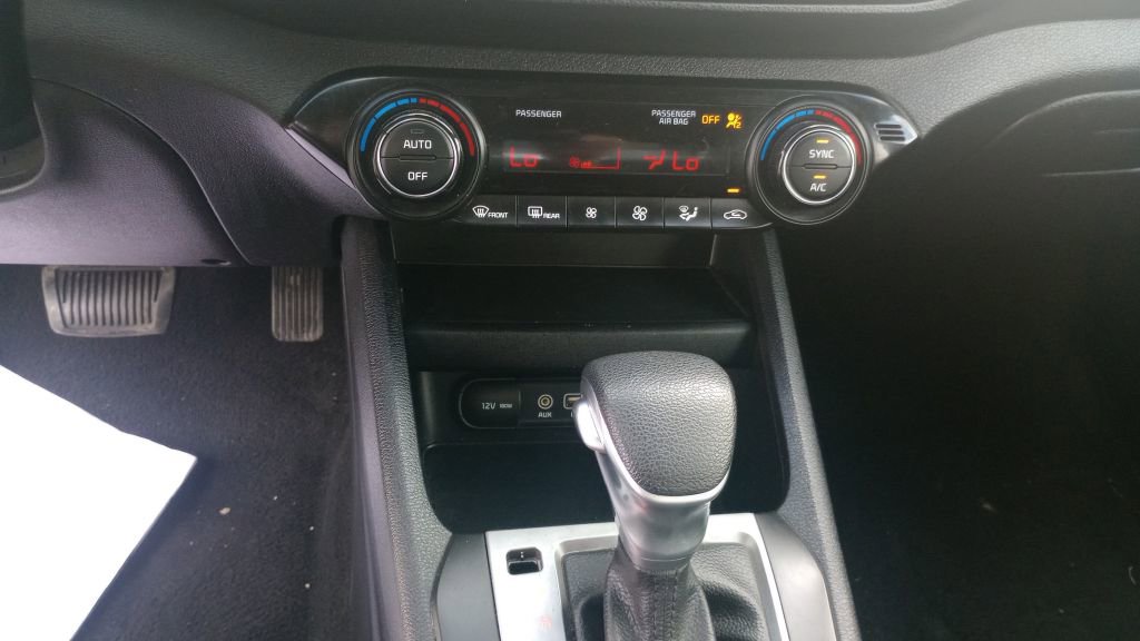 Used 2019 Kia Forte LXS image 12