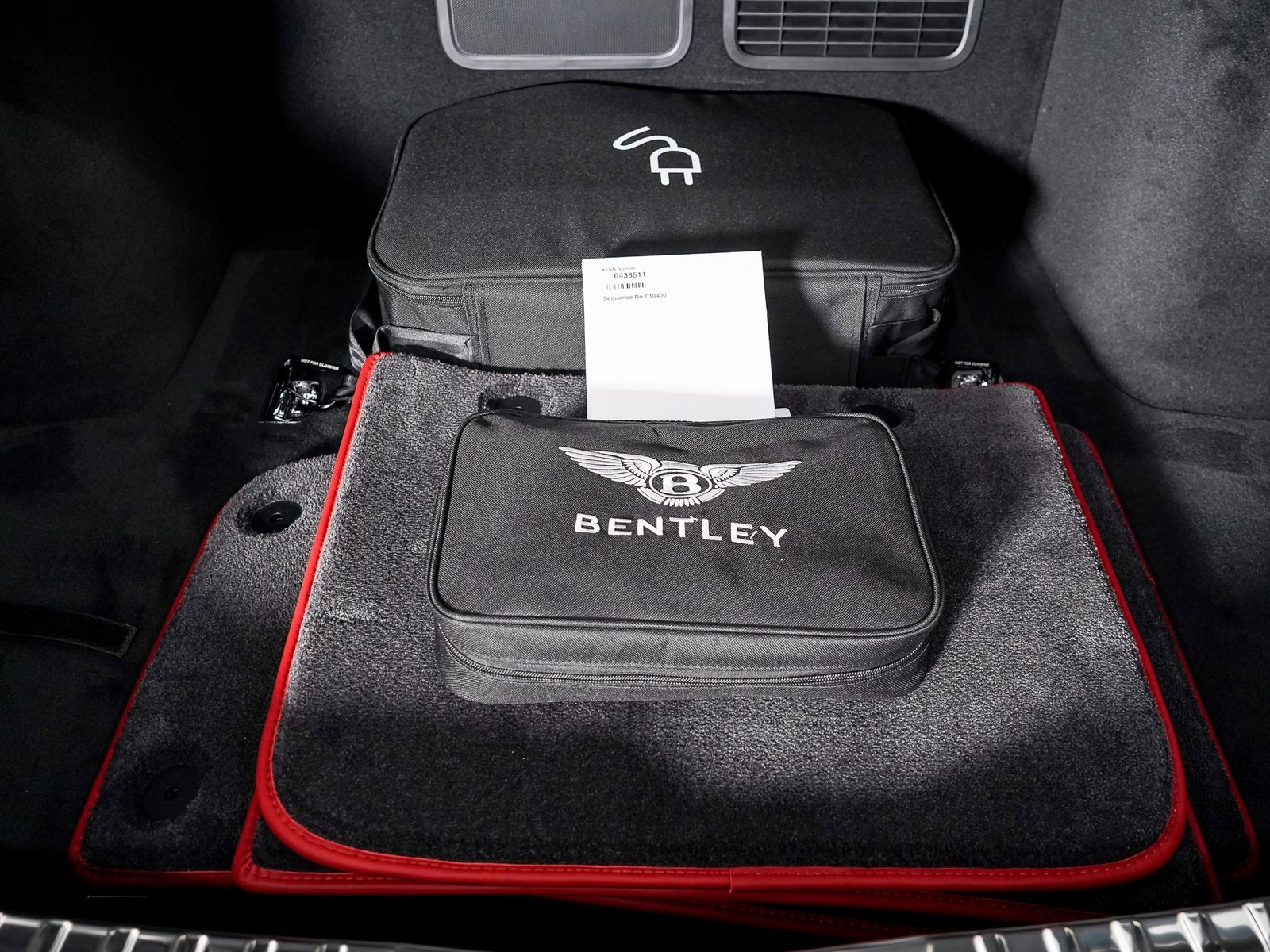 Certified 2025 Bentley Flying Spur Plug-In Hybrid image 47