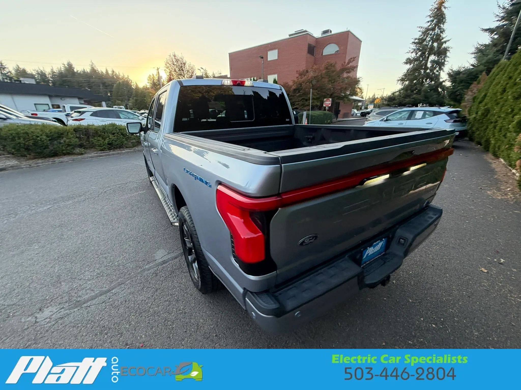 Used 2022 Ford F150 Lightning Lariat AWD/4WD image 8