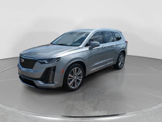 Used 2025 Cadillac XT6 Premium Luxury w/ LPO, Floor Liner Package FWD image 4