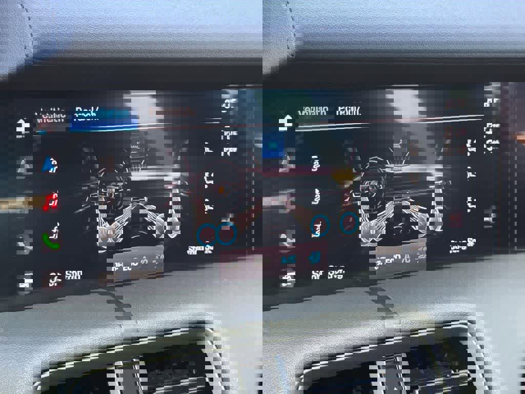 Used 2023 Porsche Taycan w/ Premium Package image 17